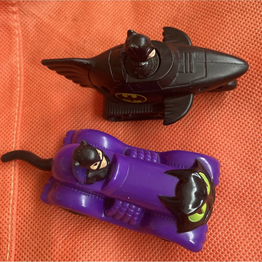 DC Comics Batman Press n Go and Cat Woman In‎ Purple Car 1991 McDonalds Meal Toy